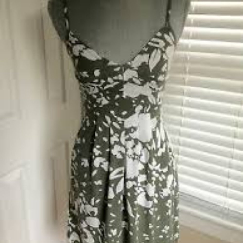 American Eagle Green & White Dress